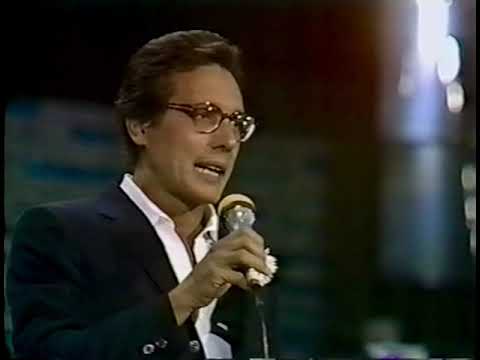 Enzo Jannacci - “Ci vuole orecchio” da “Mostra internazionale di musica leggera” (1980)