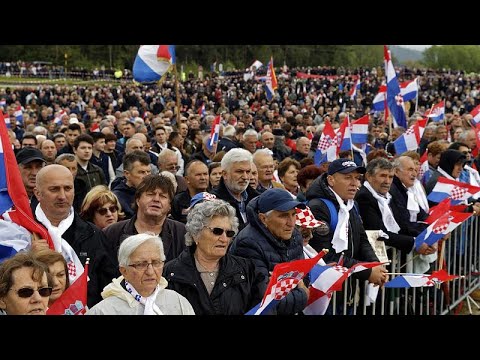 „Hitlergruß und Dosenbier“: Nationalrat gegen Bleiburg-Treffen