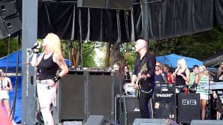 Lita Ford - There's Only One Way To Rock @ Rock N America