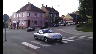 preview picture of video 'Sports cars (convertibles) and Historical military car riding through Boskovice'