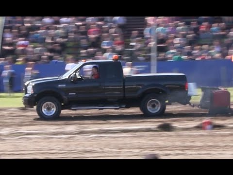 Ford F250 Having No Trouble Pulling That Sledge!