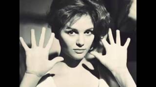 Zella Day - Seven Nation Army