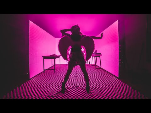 Moenia feat. Javiera Mena - Fotonovela