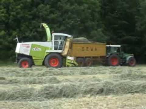 De Clercq St.: Gras hakselen.