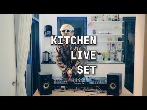 CREW BASS / KITCHEN LIVESET!  [5 ID Remixes]
