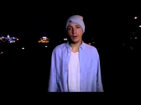 LUCKER - AL BOLÍGRAFO DE UN POETA