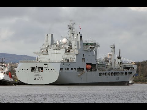 RFA TIDESPRING A136 ENTERS DEVONPORT NAVAL BASE AT NORTH CORNER PONTOON - 20th December 2019