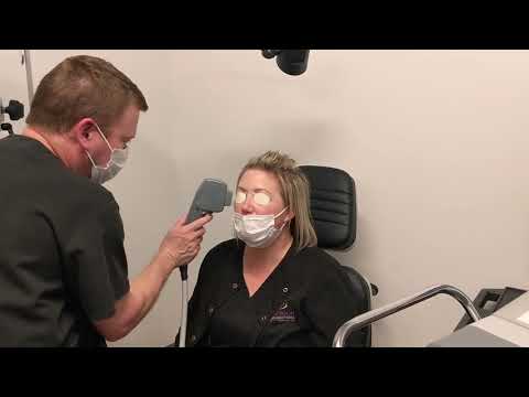 Intense Pulsed Light Therapy Combats Dry Eye