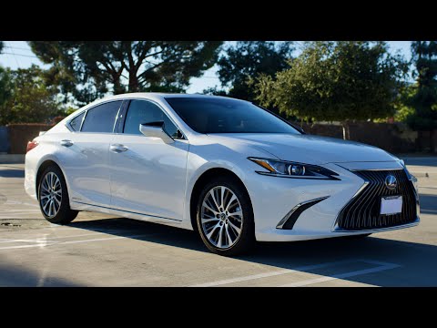2021 Lexus ES 300h - Spacious, Efficient, and Reliable - Your Vegas Car