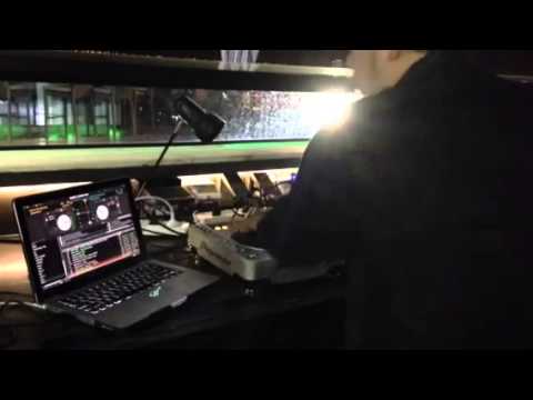 Dj scotchbrite scratch at Zoom Bar