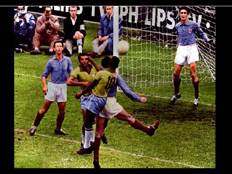 1958 17 year old Pelé vs France   World Cup Semi final