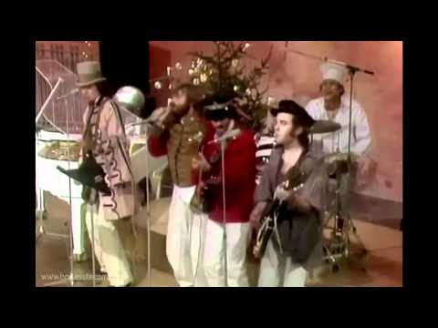 "Krig Og Fred" Shu-bi-dua