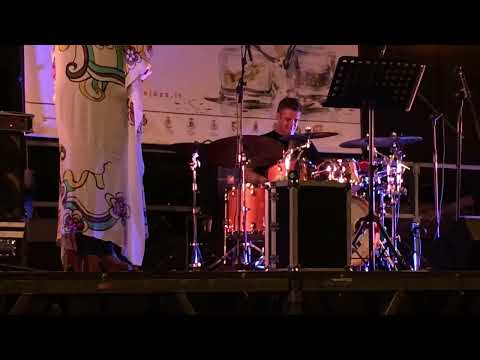 IGUAZU' ACOUSTIC TRIO feat. PAOLA FOLLI