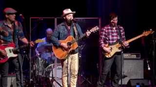 Drew Holcomb and The Neighbors - “Shine Like Lightning” (eTown webisode #785)