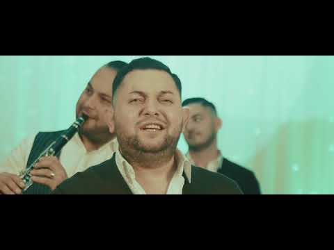 Puisor De La Medias – M-a ridicat familia Video