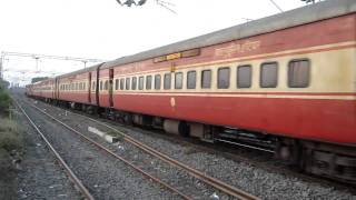 preview picture of video '[IRFCA] 2431 Trivandrum Rajdhani Express!!!!!!!!!!!'