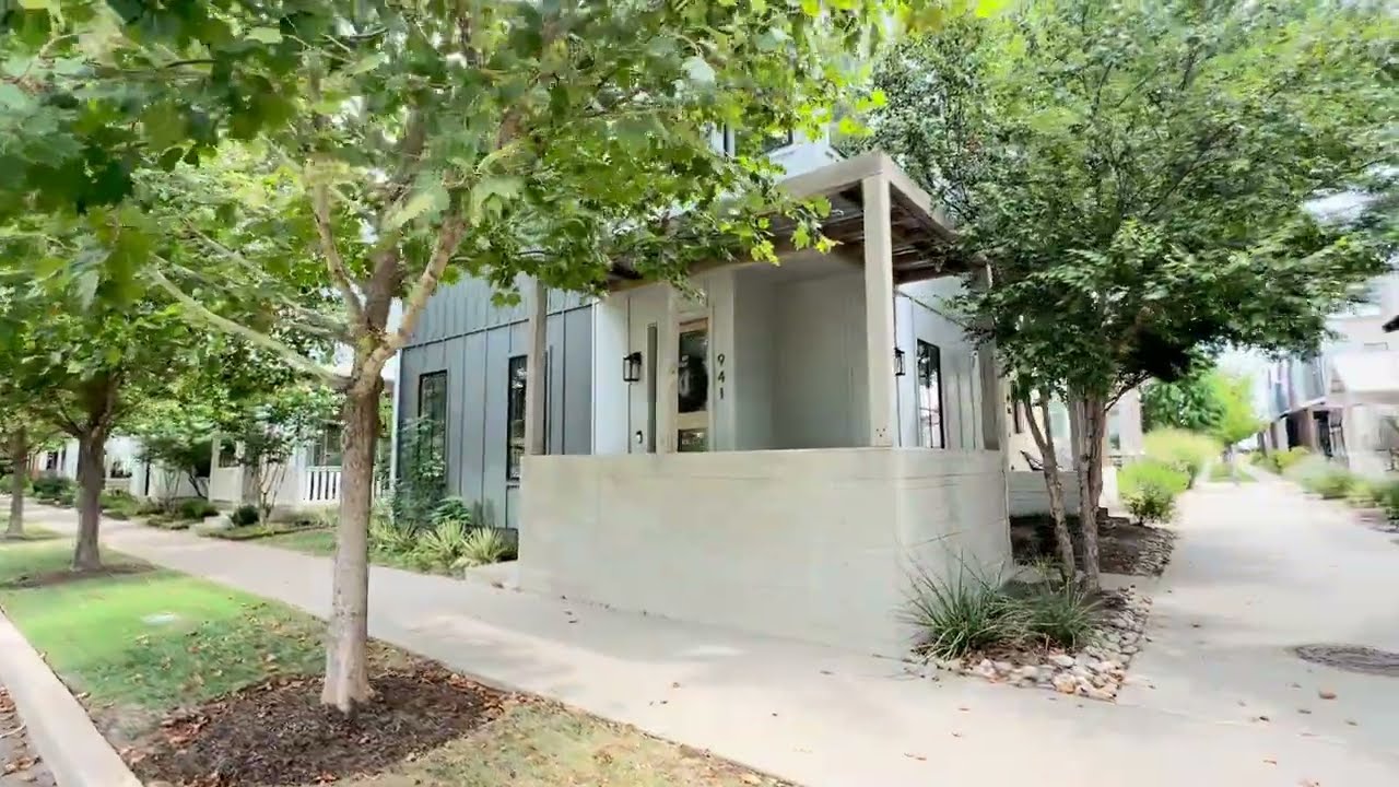 Video Tour Thumbnail