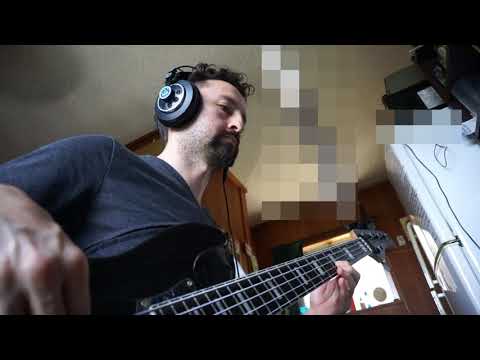 Tumbao bass line. (Best with headphones)