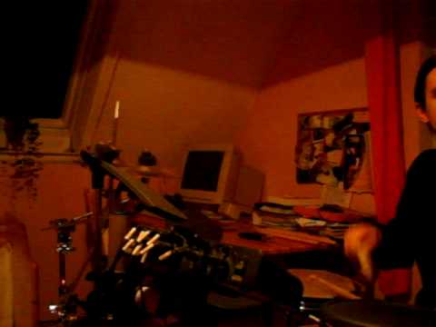 Warming up on drums, using an Explorer E-Drumset by Yamaha Part 2