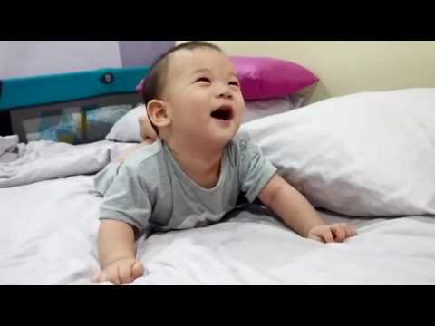 Ziyu playing with daddy