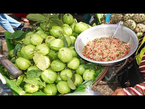 Morning Market Scenes, Old Ta Khmao Street Market Food Tour Part 2