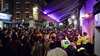 video: Londoners flock to Soho on the eve of the second national lockdown