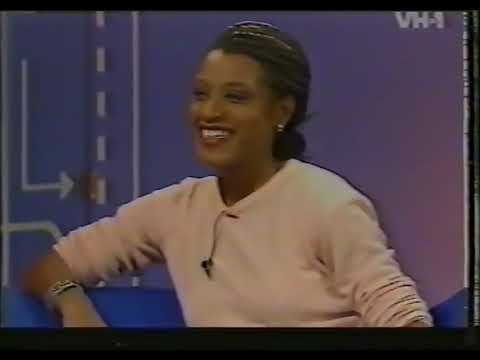 Steve Howe (Yes) Take it to the Bridge Interview 1994