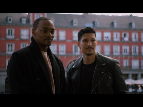 Anthony Mackie y Danny Ramirez visitan Madrid [VOSE]