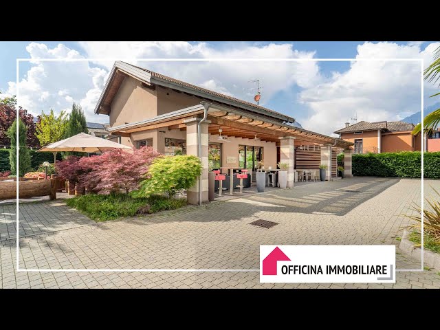 SPLENDIDO IMMOBILE COMMERCIALE FRONTE STRADA, CON AMPIO PARCHEGGIO