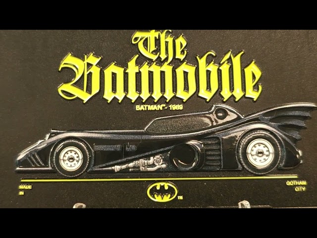 Vídeo relacionado con FaNaTtik Batman Batmobile - Lingote grande de metal coleccionable, edición limitada oficial de la película de 1989, numerado individualmente con soporte de exhibición, 145 x 73,6 mm, 5.000 en todo el