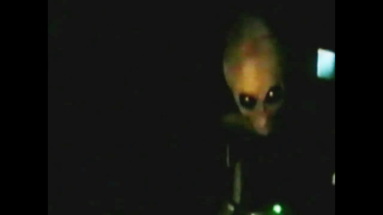 Full documentary "Area 51: The Alien Interview" (1997)