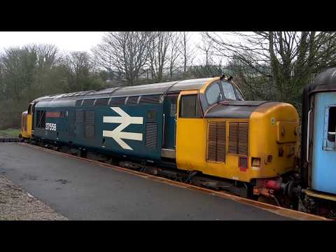 37424 as 37558 on the Cumbrian Coast