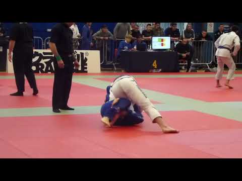 River Dillon vs Jonathon Maflin - IBJJF London Winter Open 2016 - Purple Adult - Medium-Heavy