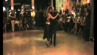 Jorge Firpo y Renata Lacchini  "Reliquia portena"