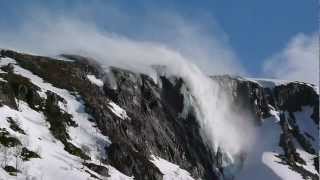 preview picture of video 'Waterfall going reverse (up) Norway - paulin240798'