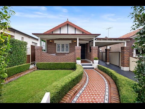 29 Howard Street, Canterbury, NSW 2193, 4 ਕਮਰੇ, 3 ਬਾਥਰੂਮ, House