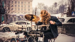 Street musician drummer. Amazing drum solo. Street performers! | Уличный музыкант, барабанщик