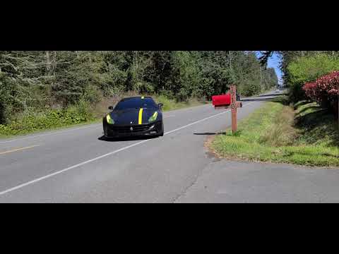Ferrari FF Rev9 exhaust flyby and Rev