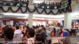 Download lagu Christmas Flash Mob in the Mall by more than 400 participants, Manado - Must See! mp3