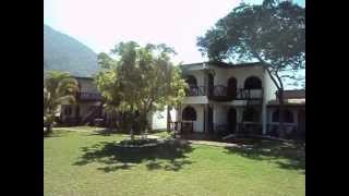 preview picture of video 'Lunahuana (PERU / Cañete): Hotel y Camping Viña de Los Reyes'
