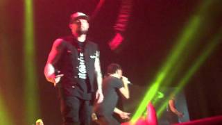 All Time Low - Bail Me Out ft Joel Madden LIVE @ 3 Arena - Dublin.