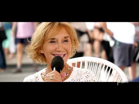 Marie-Anne CHAZEL: "J'ai toujours voulu faire rire"