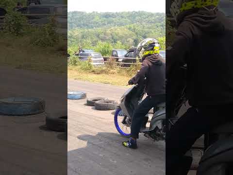 josssss!! Vario karbu vs KLX #balapmotor #automobile #dragbik #drag #fizrmotovlog