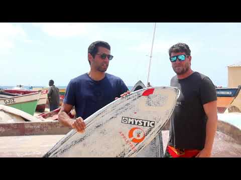 Applino: Paulino Pereira Pro model. The advanced allround strapless kiteboard