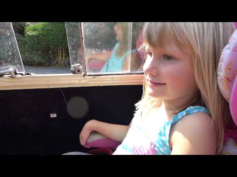 Thumbnail for Vespa 400 neck snapping acceleration by Vespa 400