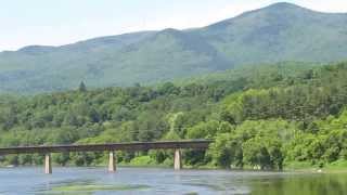 preview picture of video 'Amtrak from Cornish-Windsor Bridge, New Hampshire'