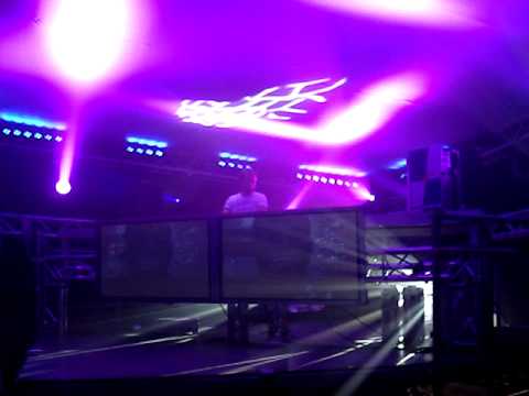 sebastian gamboa - global gathering 2010