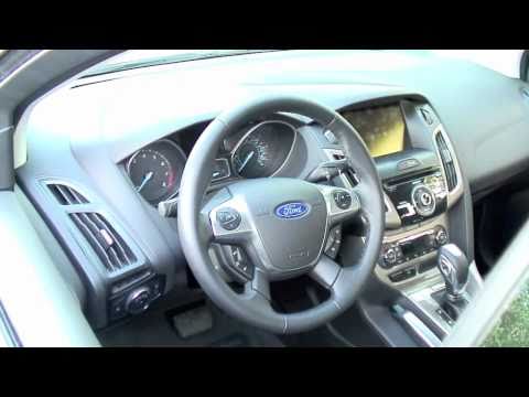 2012 Ford Focus 5 Door Hatchback SEL, Walkaround.