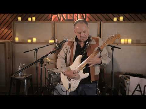 Jimmie Vaughan - Dirty Work at the Crossroads (Clarence "Gatemouth" Brown) - 10/10/2021