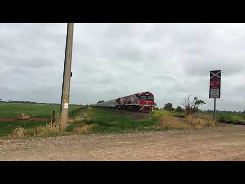 NR74 + NR75 Ghan locos